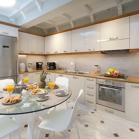 M House Luxury 아파트 릭수리