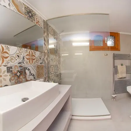 M House Luxury Lixouri